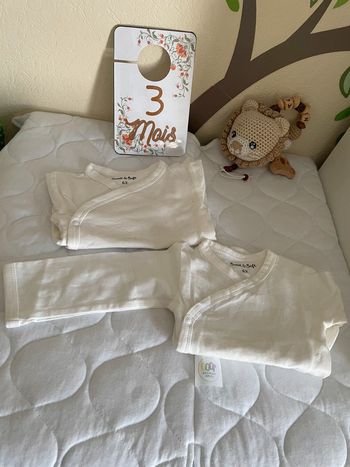 Lot de 2 bodies neuf