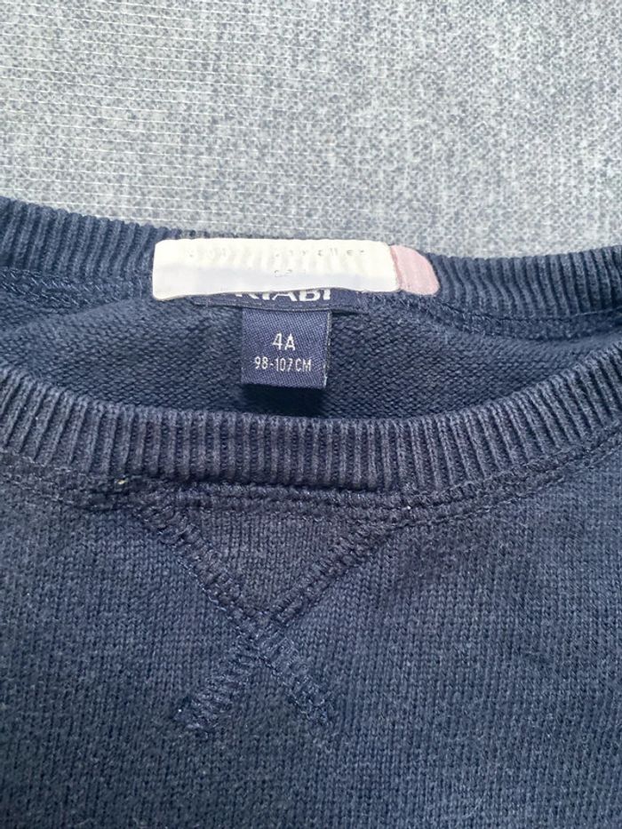 Pull bleu marine - photo numéro 2