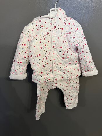 Ensemble jogging de chez Mes Petits Cailloux en taille 12 mois
