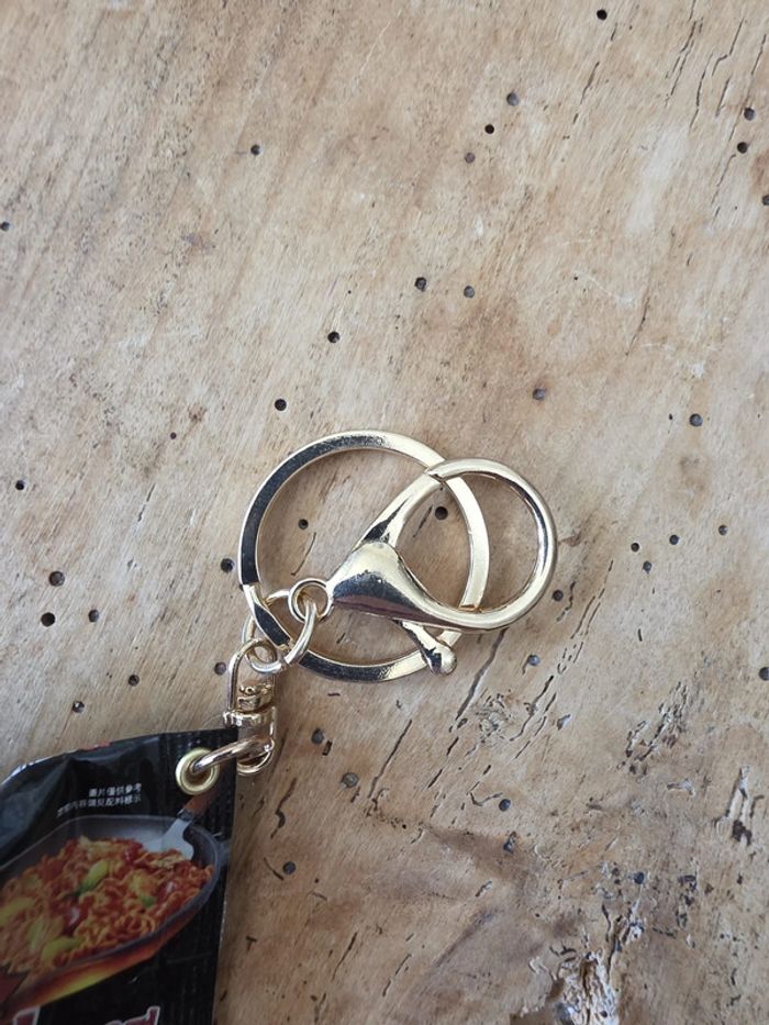 🍜 Porte-clé style Japon kawaii - Mini ramen épicé 🌸 - photo numéro 2