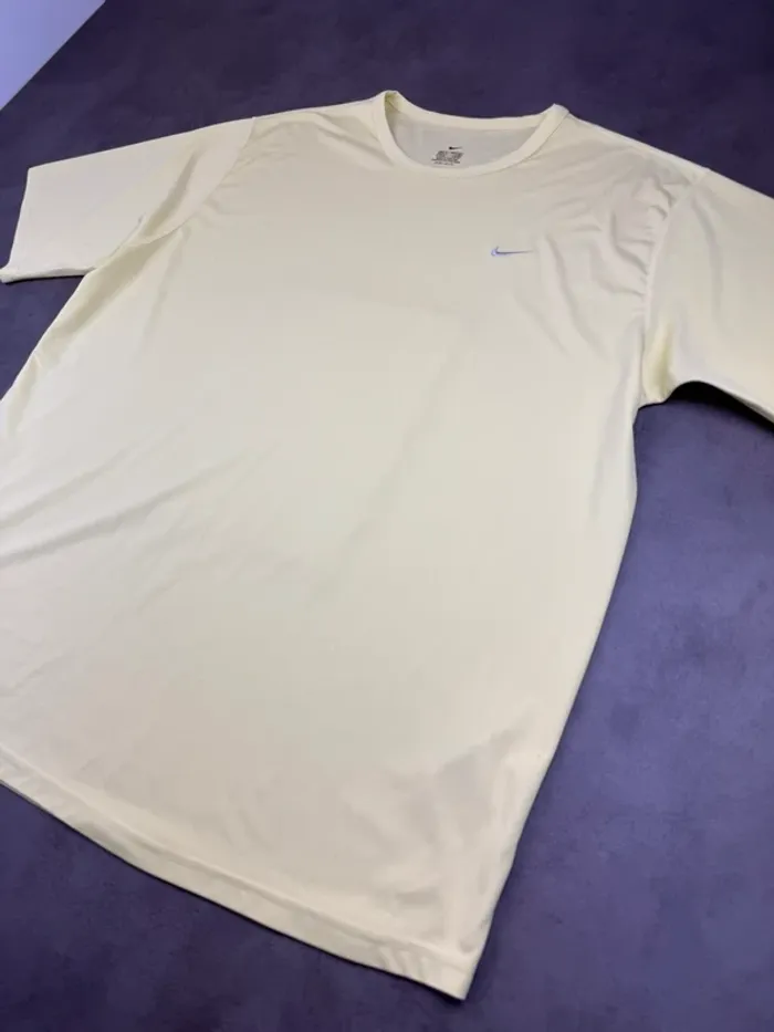 T-shirt Nike Running Vintage Dry Fit Solo Swoosh Jaune Fluo Taille XL - photo numéro 2