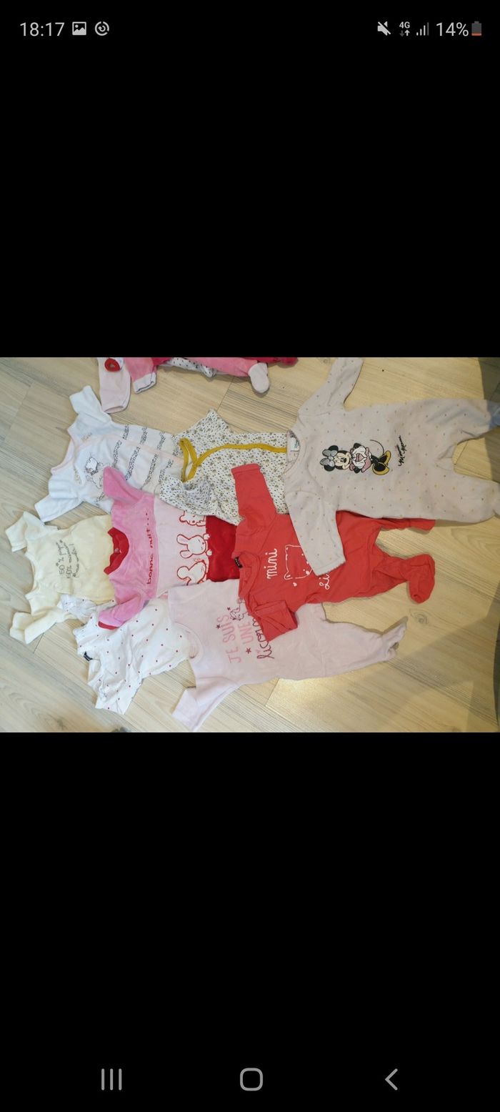 Lot de 8 pyjamas 1 mois