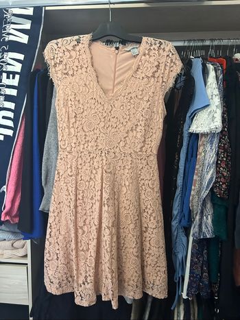 Robe dentelle - H&M - Taille 38