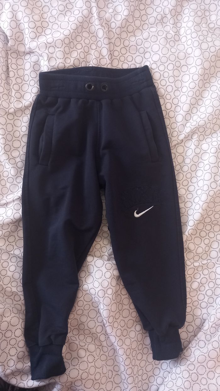 Ensemble nike 2 ans - photo numéro 2