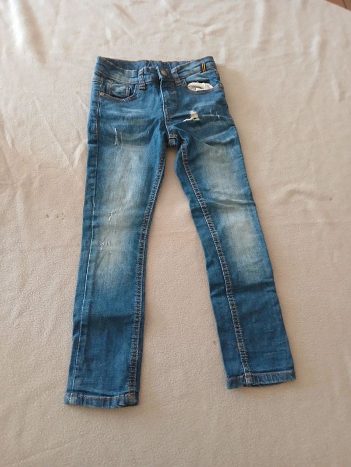 Jeans garçon 6 ans - photo numéro 2