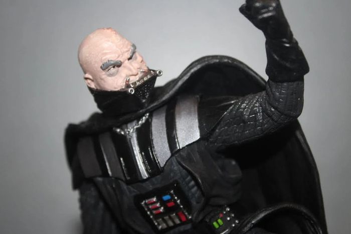 Figurine Dark Vador - Star Wars - photo numéro 2