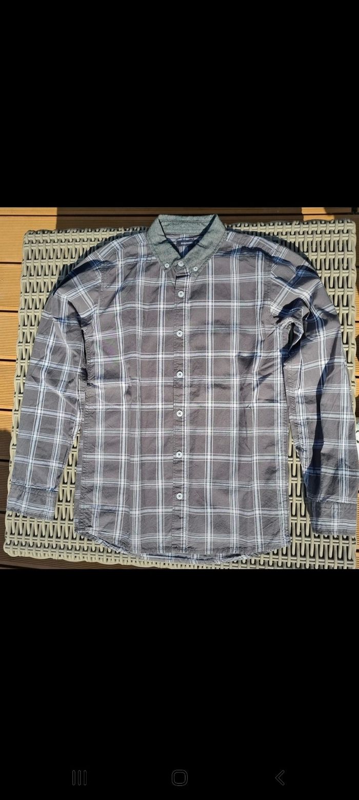 Chemise à carreaux noire 12 ans neuve