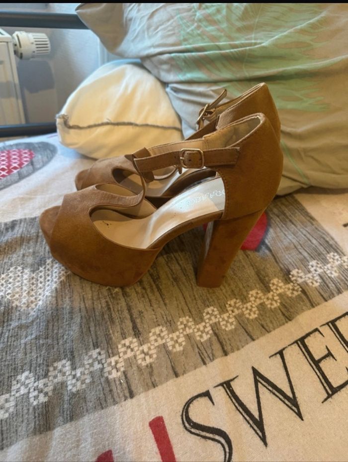 Escarpin femme P37👠 - photo numéro 2