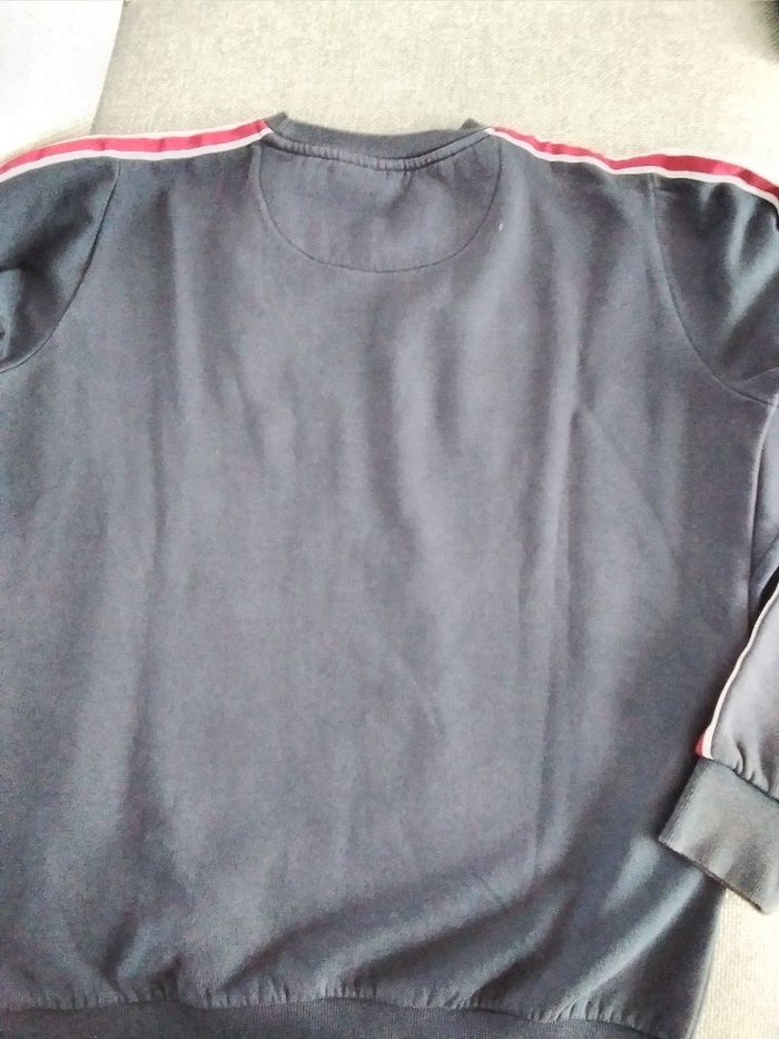 Sweat - photo numéro 3