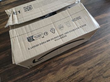 Neuf colis mystérieux surprise que du neuf