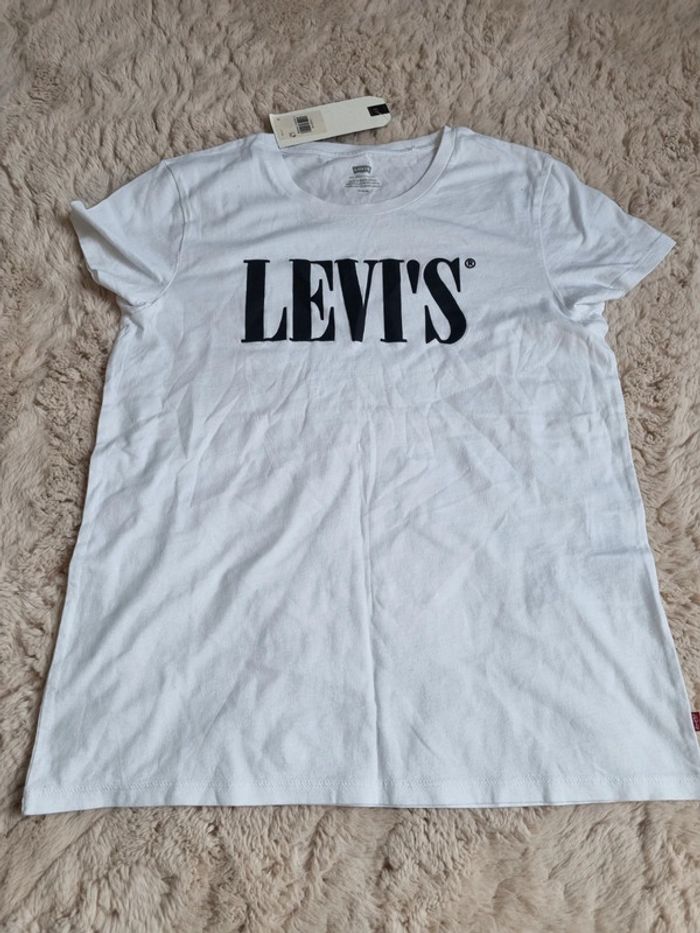 T-shirt Levis