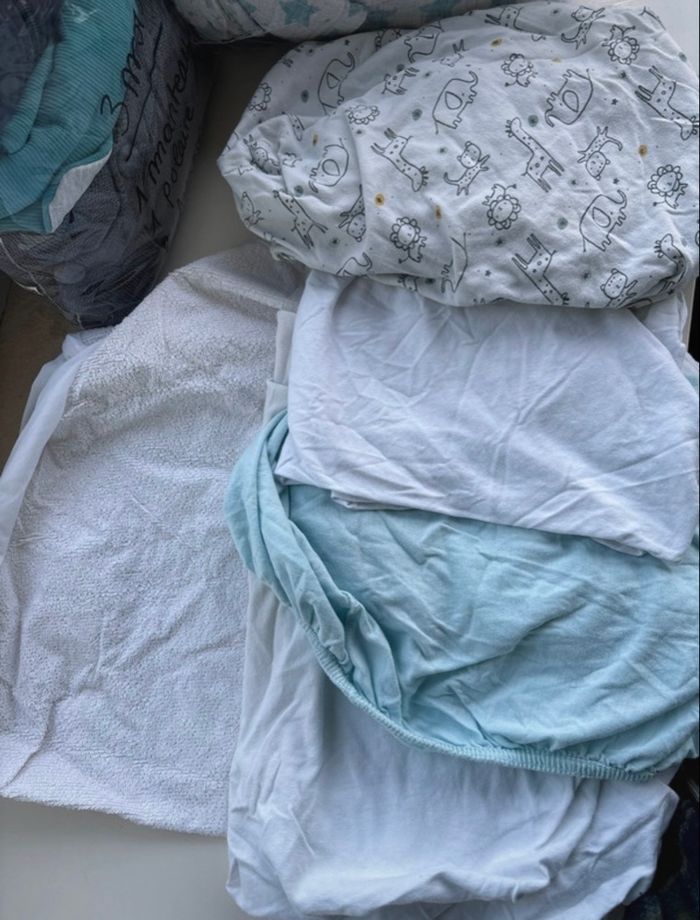 Gros lot de 52 pièces - à l’UNITÉ - naissance - 3 mois - mixte - vêtements bébé - gigoteuse - langes - photo numéro 8