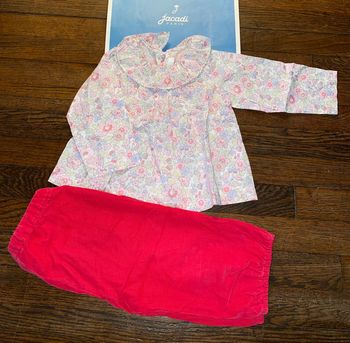 blouse liberty dragé Jacadi et pantalon velour rose Jacadi 12 mois
