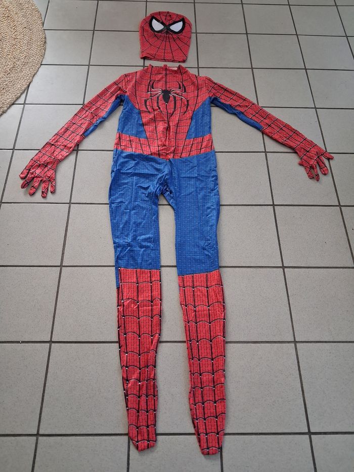 Déguisement spiderman 140 cm (9/10 ans) - photo numéro 4