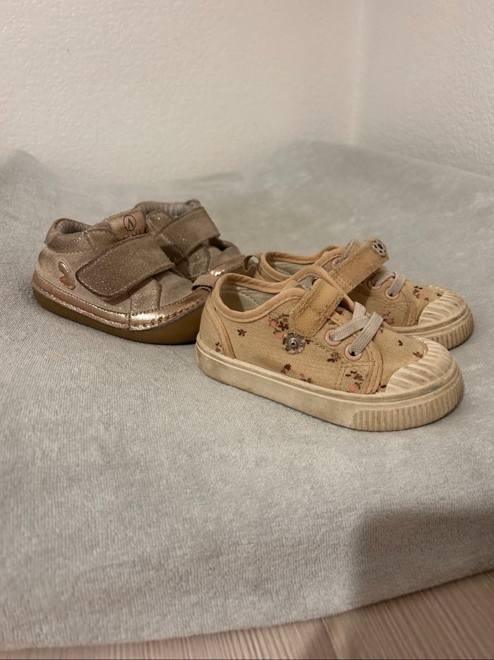 Lot chaussure taille 21 - photo numéro 2