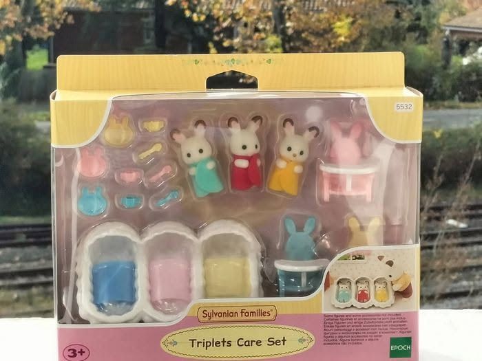 Les triplés et accessoires de puériculture