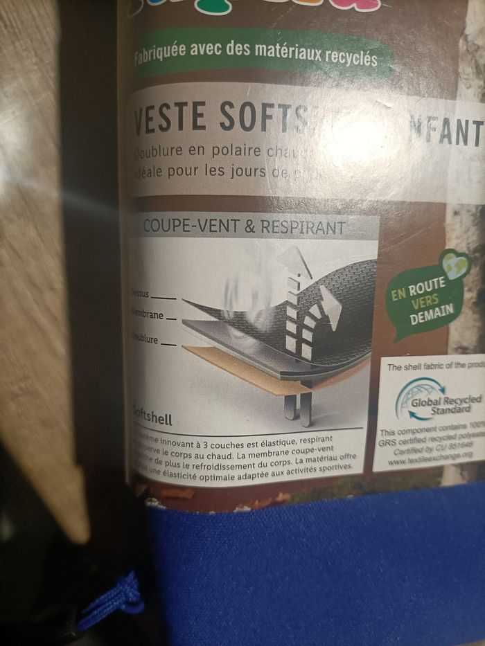 Veste à capuche coupe vent garçon neuve - photo numéro 6