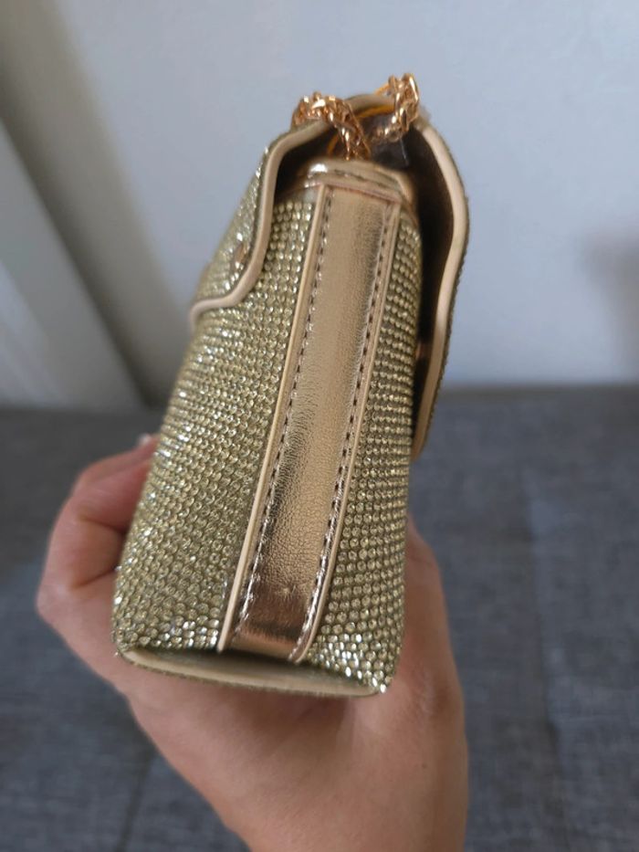 Magnifique sac soirée doré neuf avec étiquette 🏷 - photo numéro 2