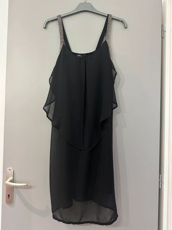 Robe légère noir taille 36