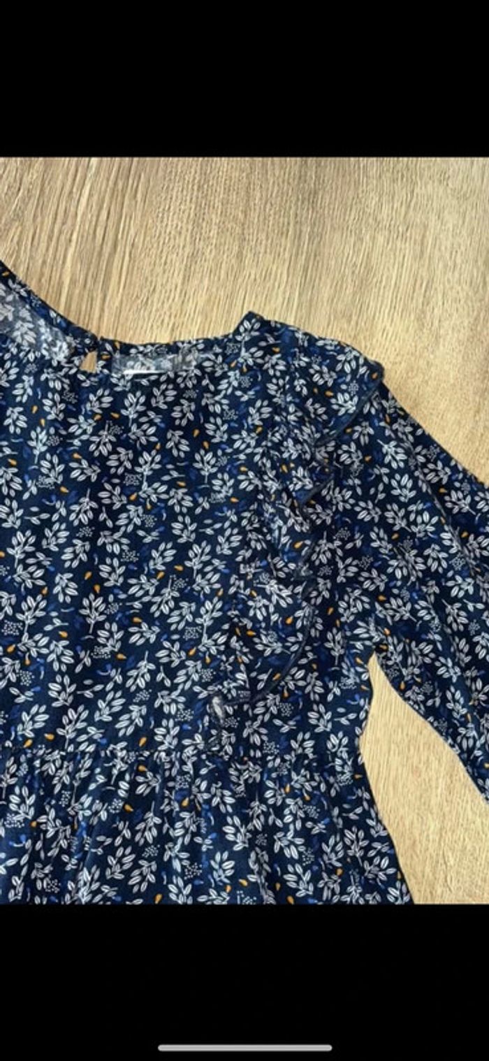 Robe fleuries et fluide gemo 6 ans mi saison parfait état - photo numéro 2