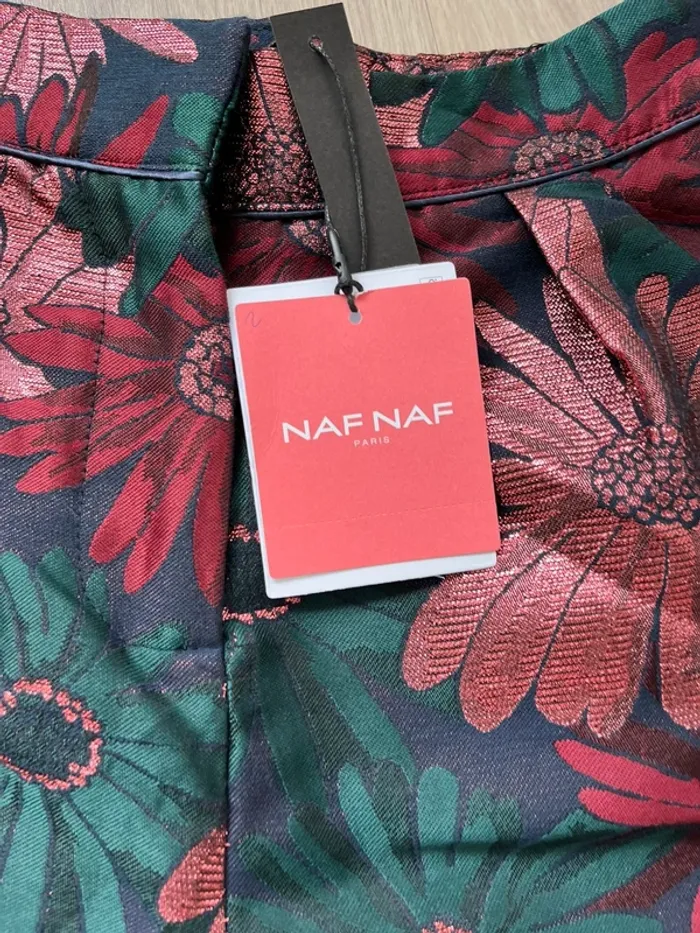 Short nafnaf fleurs taille 34 neuf - photo numéro 2