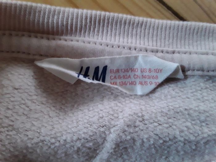 Sweat H&M 8 ans - photo numéro 3