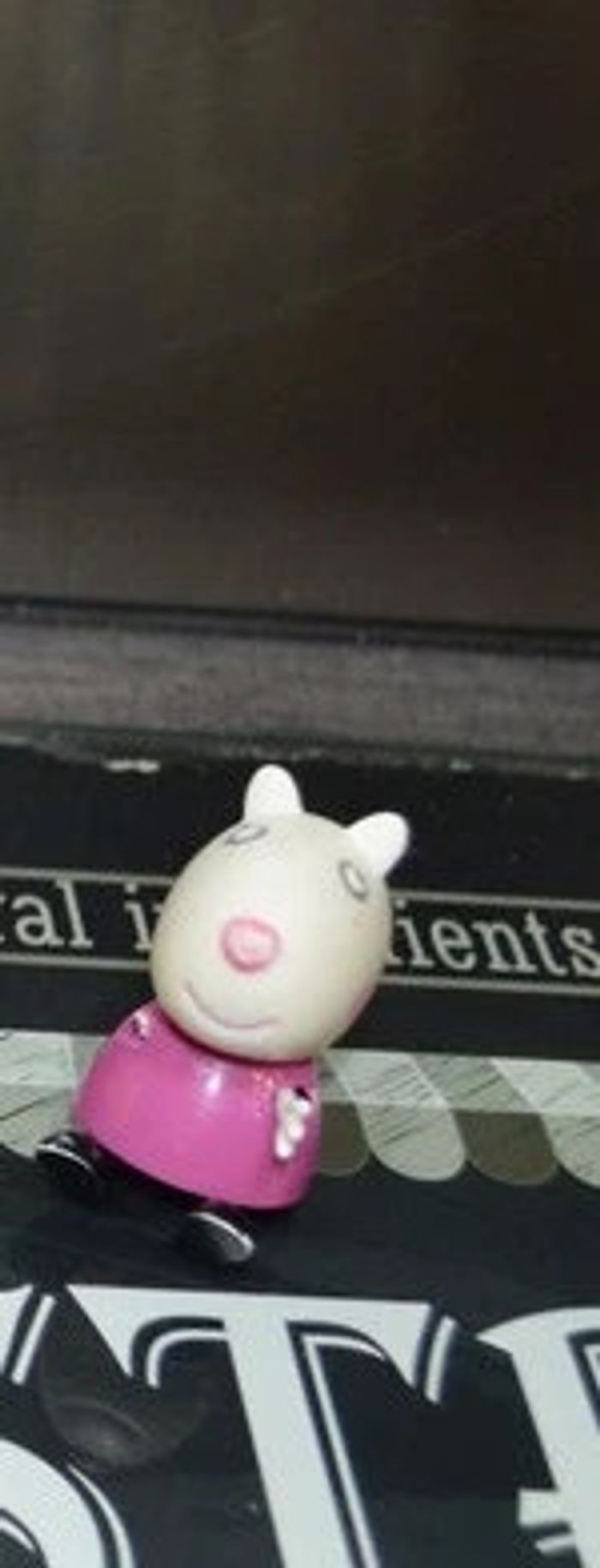 Lot de 4 figurines Peppa Pig - photo numéro 2