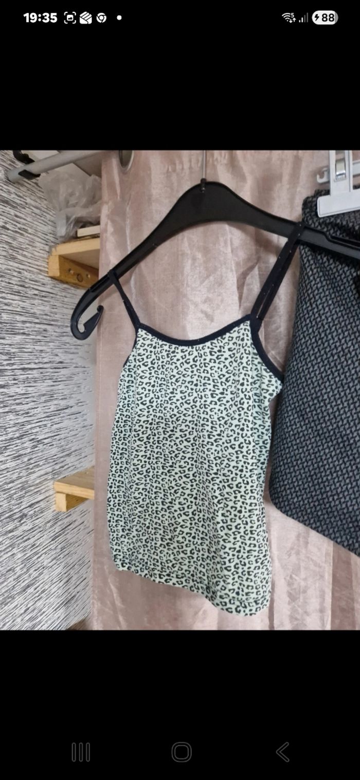 Lot vêtements 8 ans fille - photo numéro 7