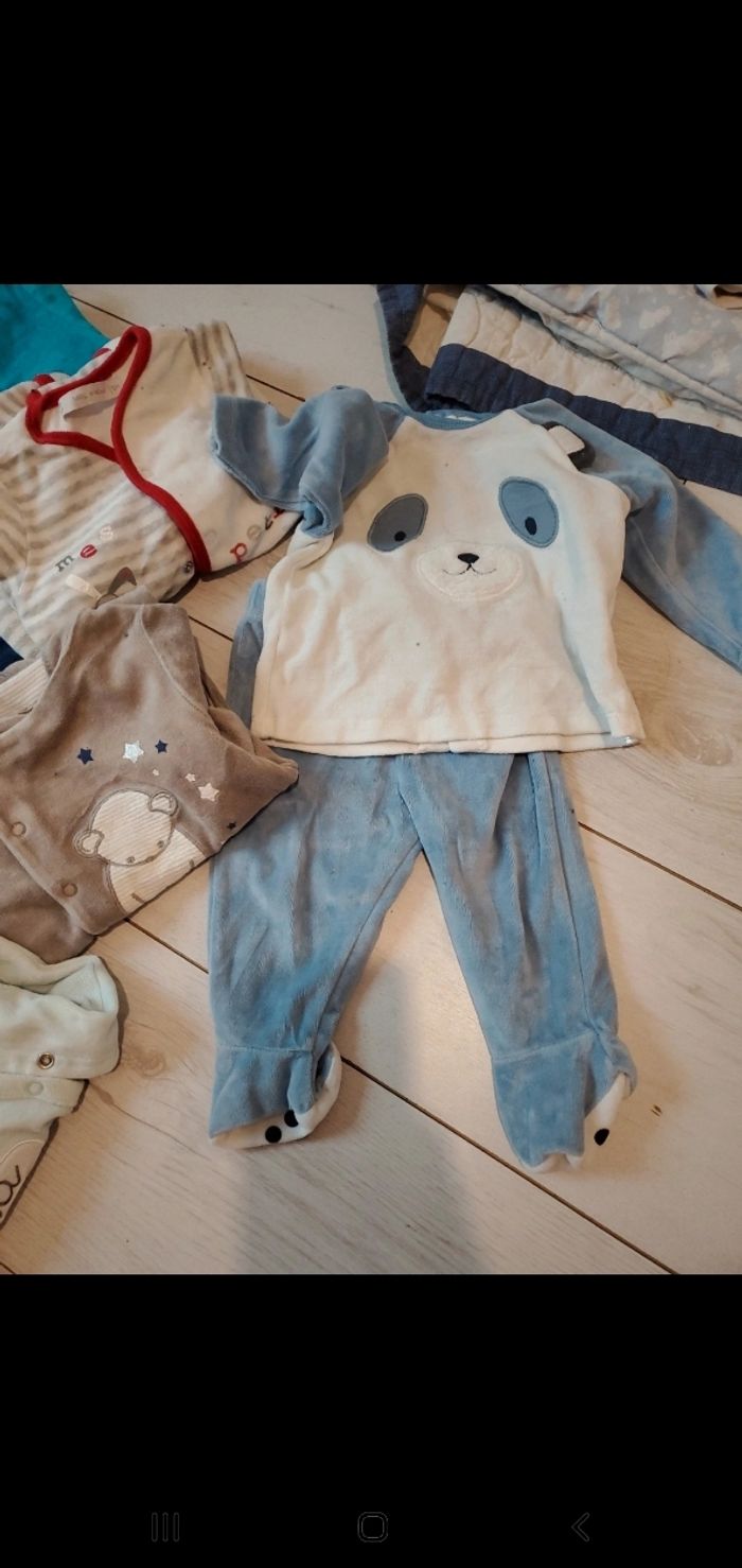 Lot 10 pyjama 6 mois - photo numéro 5