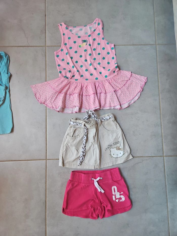 Lot vêtements fille 8 ans - photo numéro 2