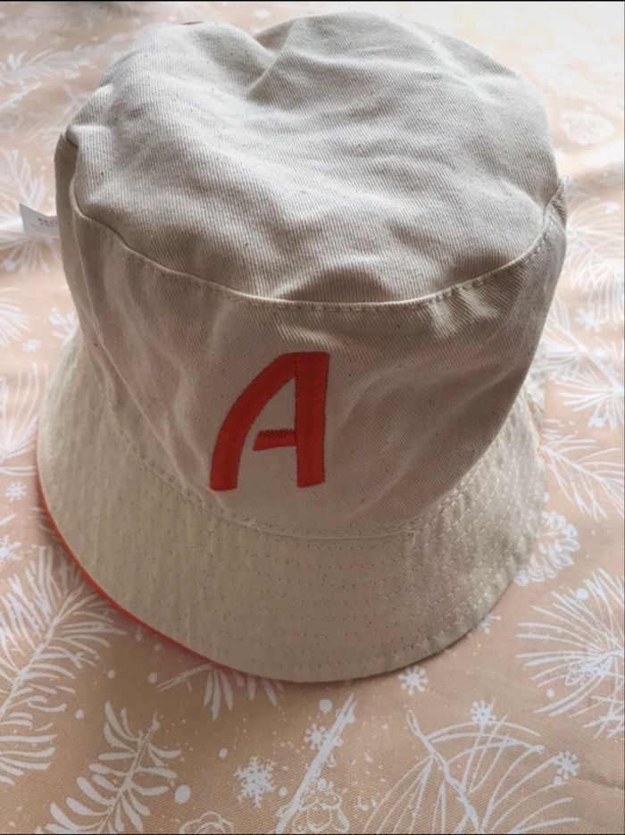 Bob reversible + lunettes de soleil - photo numéro 5