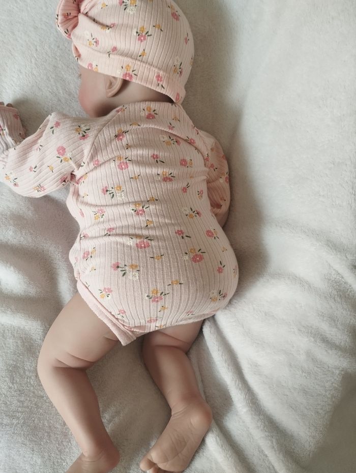 Bébé reborn - photo numéro 3