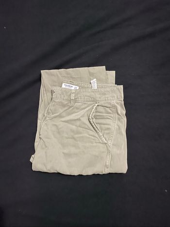 Cargo kaki