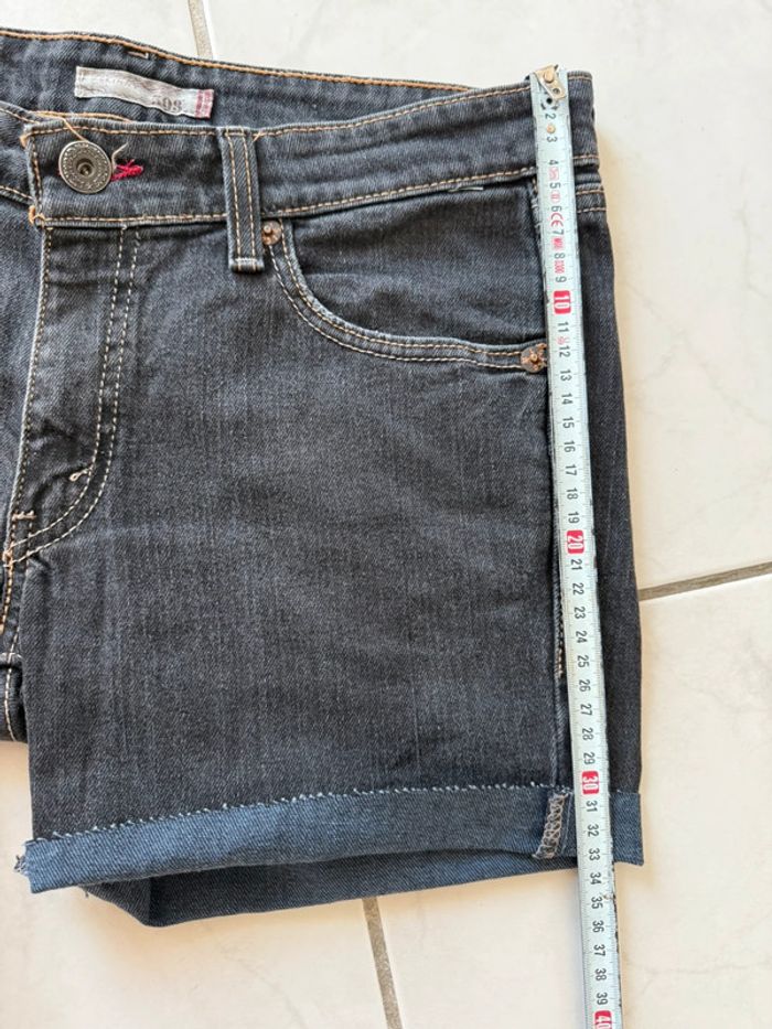 Short en jean denim Levis USA vintage taille 38 tres bon état - photo numéro 5