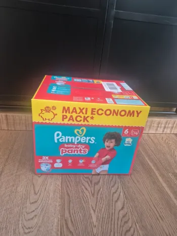 Couche pampers taille 6