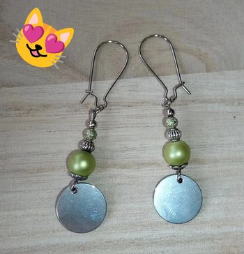 Boucles d'oreilles perle verte