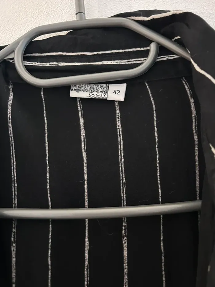 Robe manche courte noire taille 42 - photo numéro 2