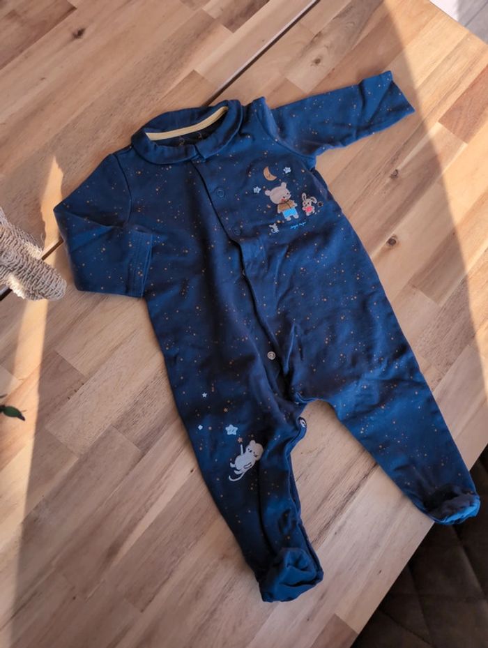 Pyjama une pièce - photo numéro 2