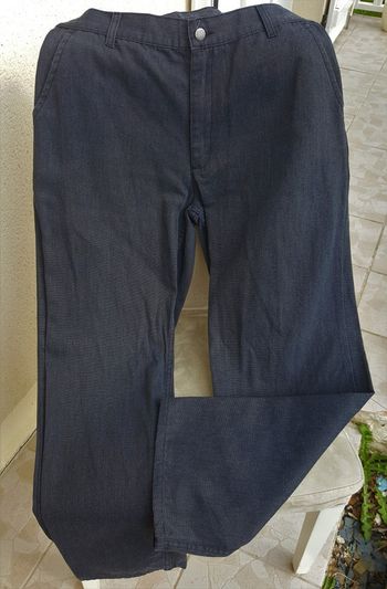 Pantalon gris foncé tissu épais Kiabi taille 44