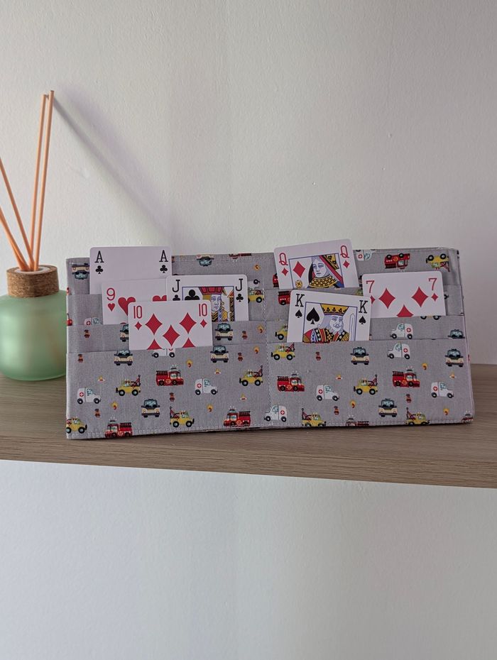 Porte cartes enfant modèle vehicules