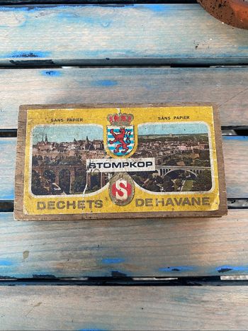 Boite cigare ancienne