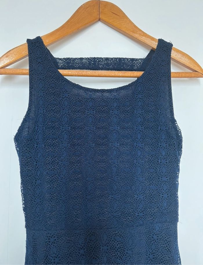 Robe dos nu - photo numéro 2