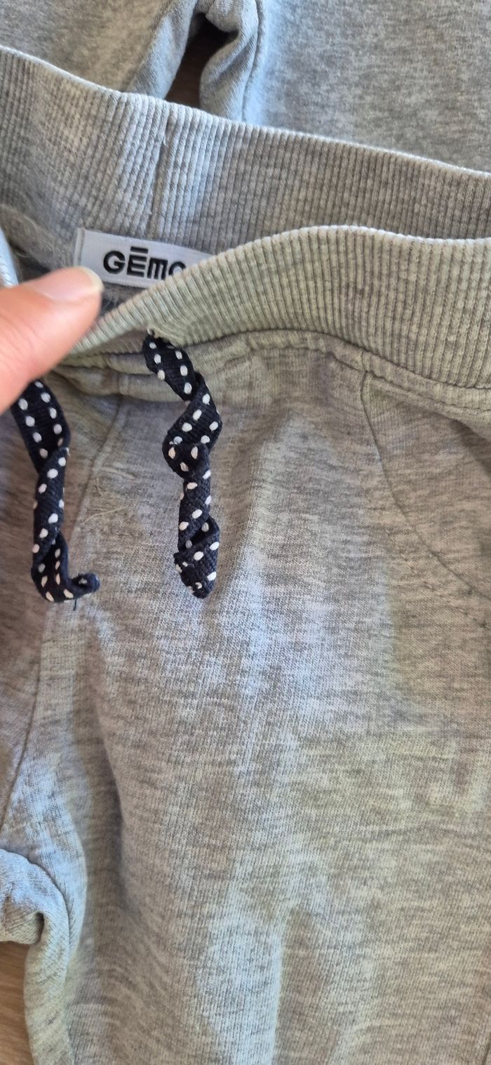 Lot pantalon 12 mois - photo numéro 3
