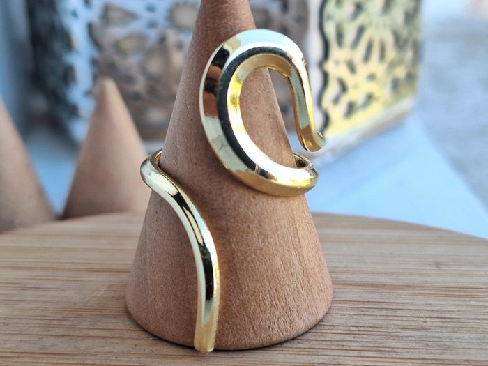 Bague Ouverte Dorée en acier inoxydable, Motif moderne Bague design ouvert Ajustable bague Pour elle