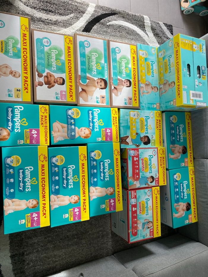 Couches Pampers