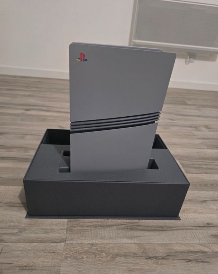 Sony Playstation 5 pro 30th anniversaire - photo numéro 2