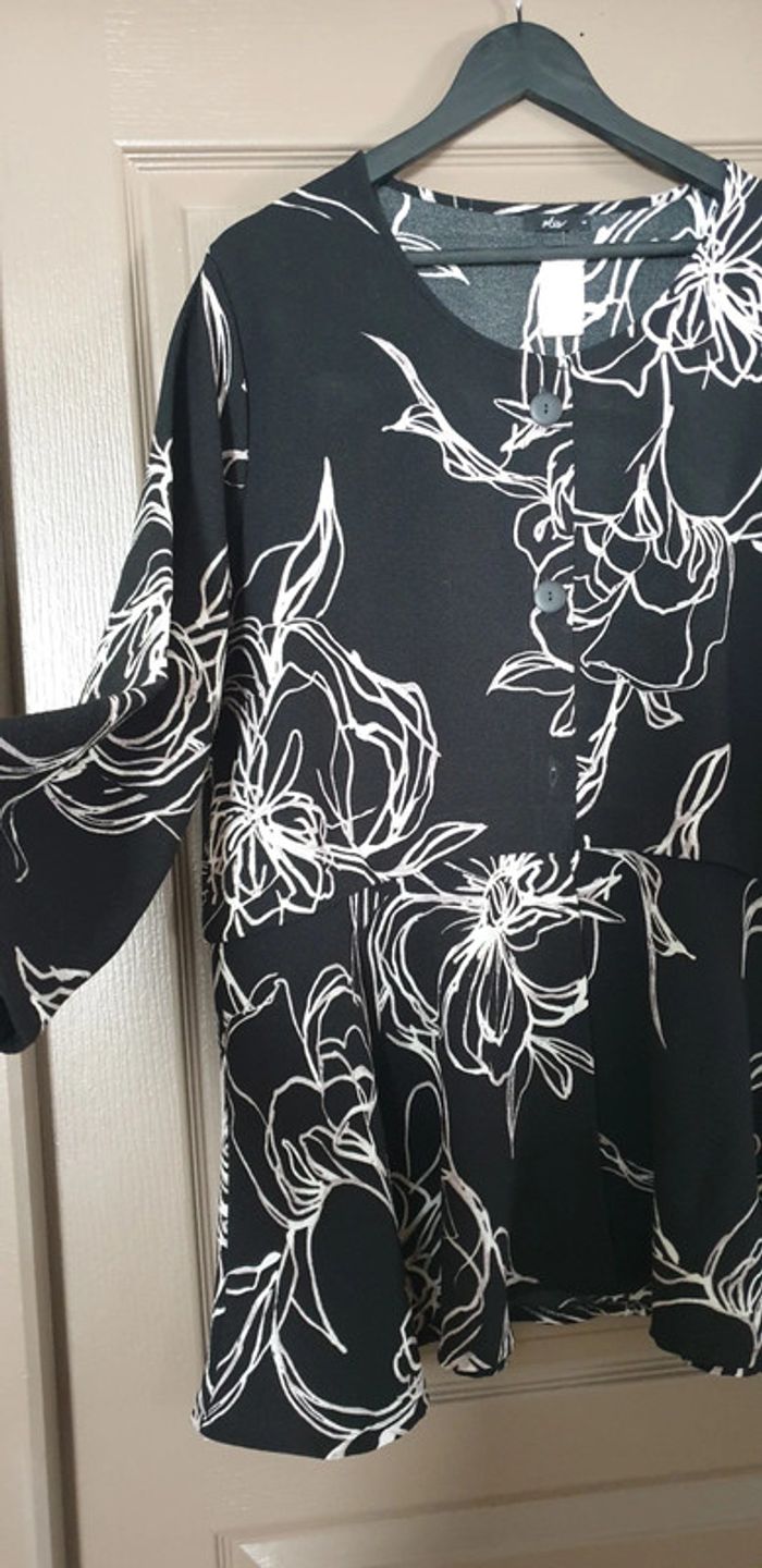 Tunique fleuri noire/blanc G Ozé - photo numéro 2