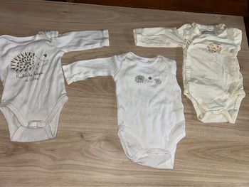 Bodies bébé 1 mois