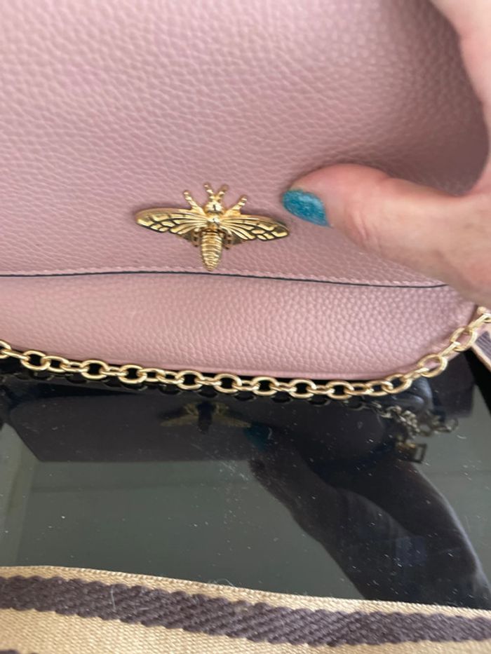 Joli petit sac rose avec sa libellule sur le devant - photo numéro 7
