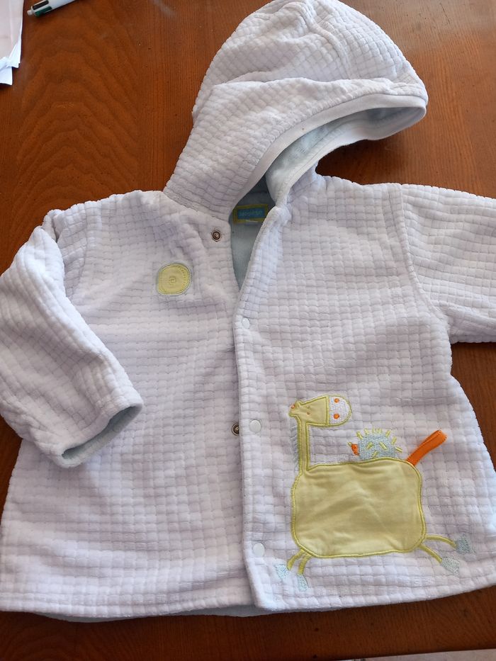Veste avec capuche